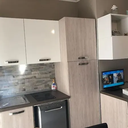 Nene Al Mare Con Posto Auto Wifi E Idromassaggio شقة