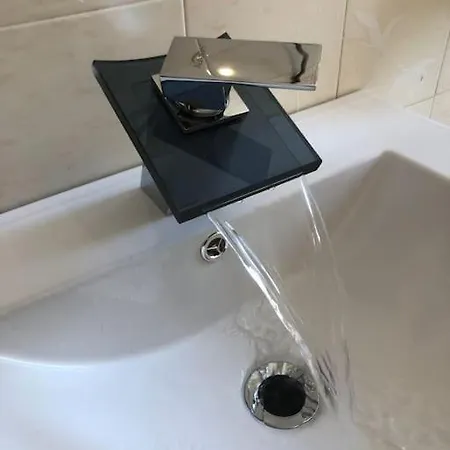 Nene Al Mare Con Posto Auto Wifi E Idromassaggio * سانتا مارغريتا ليغور